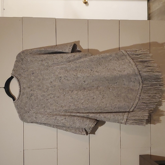 Boho fringe sweater - Picture 2 of 3